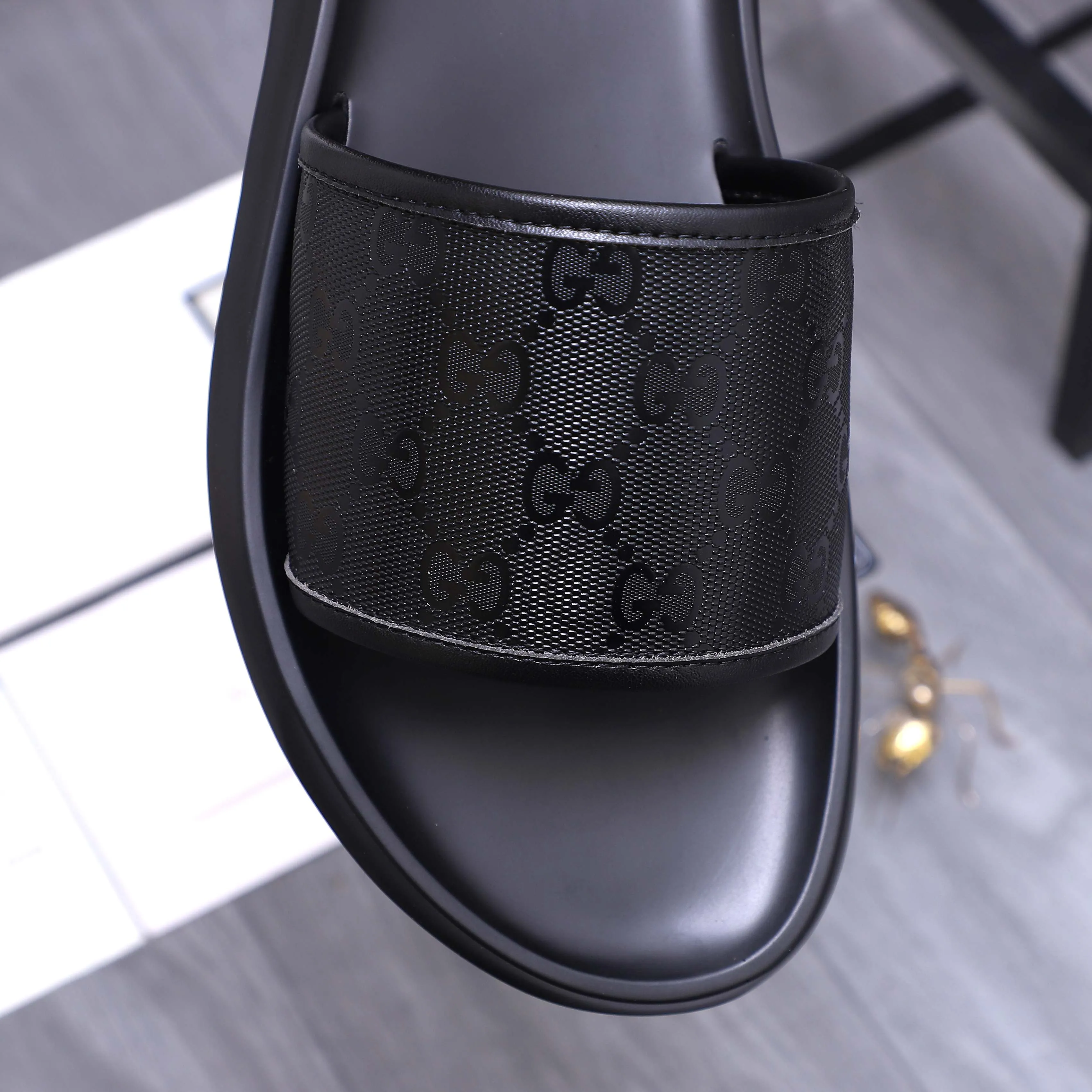 Men's shoes 💰280 Product trademark: GUCCI "Gucci" slippers Regular size: 38-44 (45.46 custom-made, non-returnable) Product materials: Selected cowhide printed upper, instep imitation leather lining, original outsole